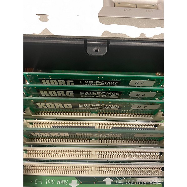 Used KORG Triton Studio 88 Key Keyboard Workstation