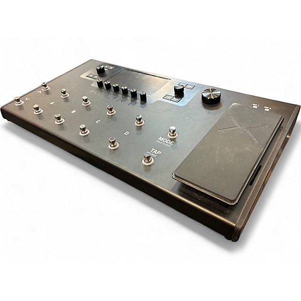 Used Line 6 Helix LT Effect Processor