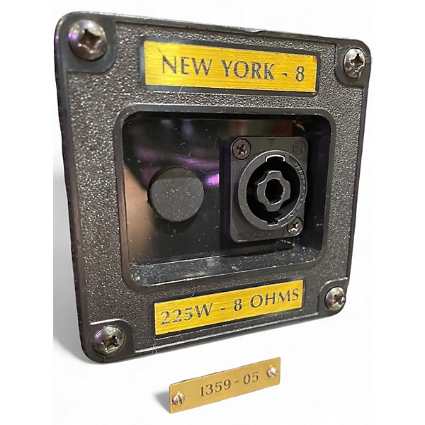 Used Raezer's Edge NEW YORK 8 Guitar Cabinet