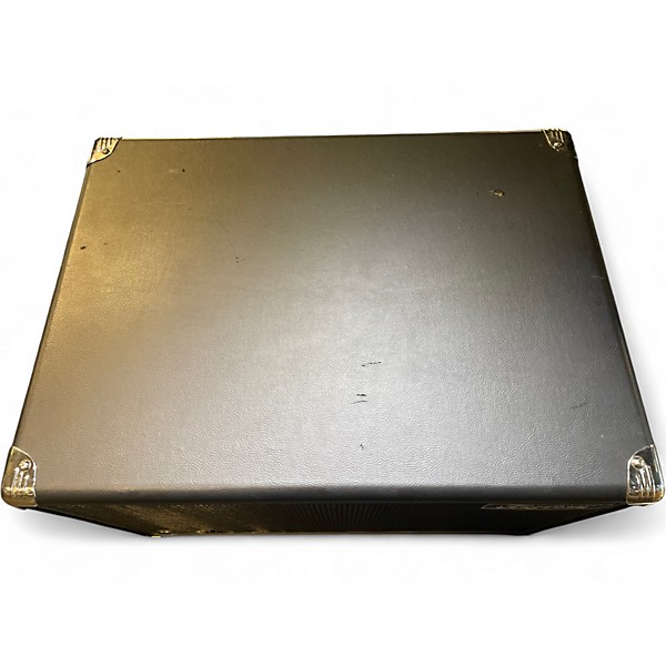 Used Kustom DEEP210 Bass Cabinet