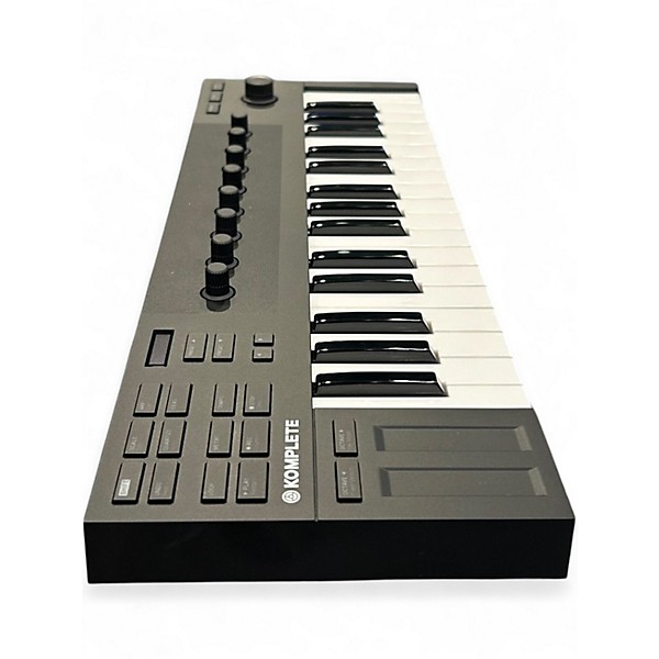 KOMPLETE KONTROL M32 MIDIキーボード Keyboards : Komplete Kontrol M32 | Komplete