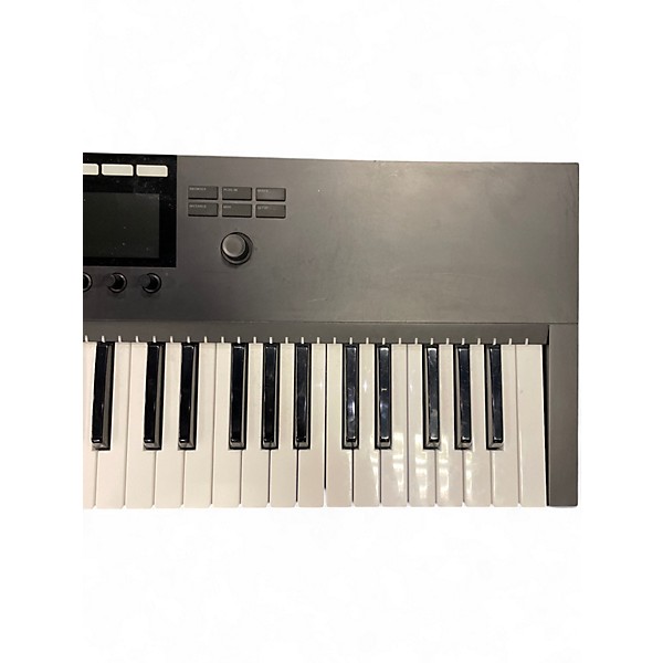 Used Native Instruments Komplete Kontrol S61 MKII MIDI Controller