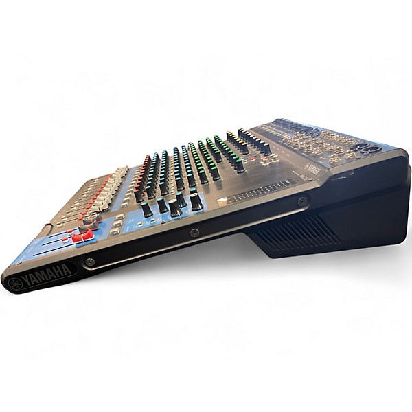 Used Yamaha mg16 Powered Mixer