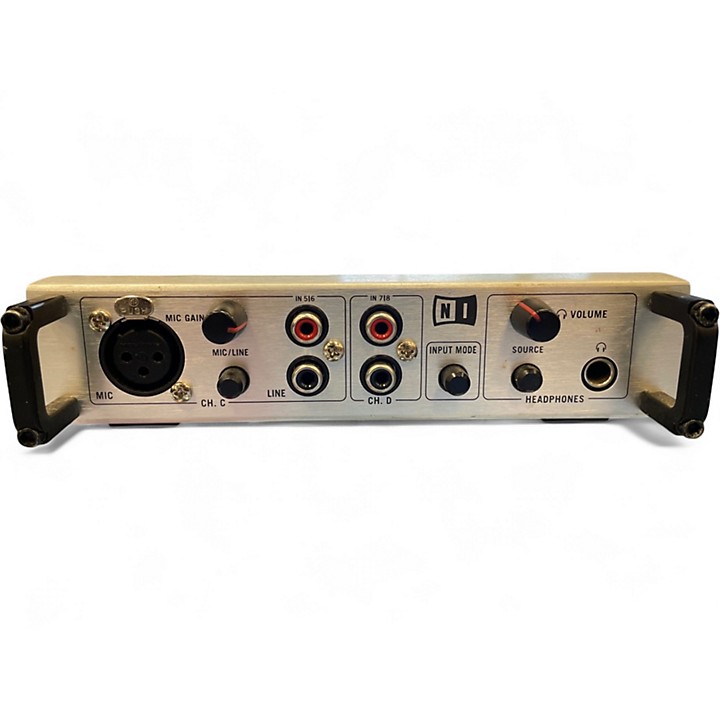 Used Native Instruments AUDIO 8 DJ Audio Interface | Guitar