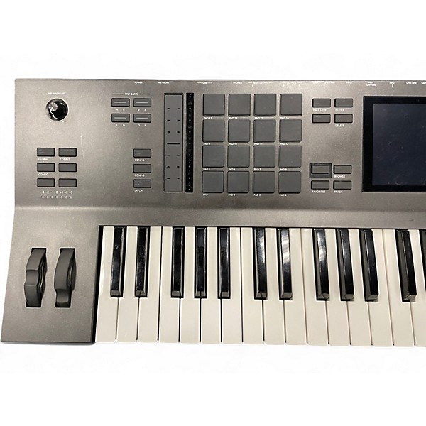 Used Akai Professional MPC Key 61 Keyboard Workstation