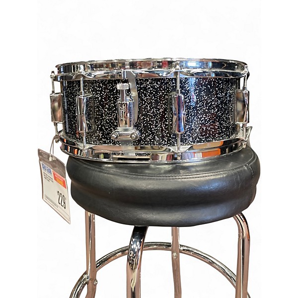 Used Pearl 14in Decade Maple Black and Silver Sparkle Drum