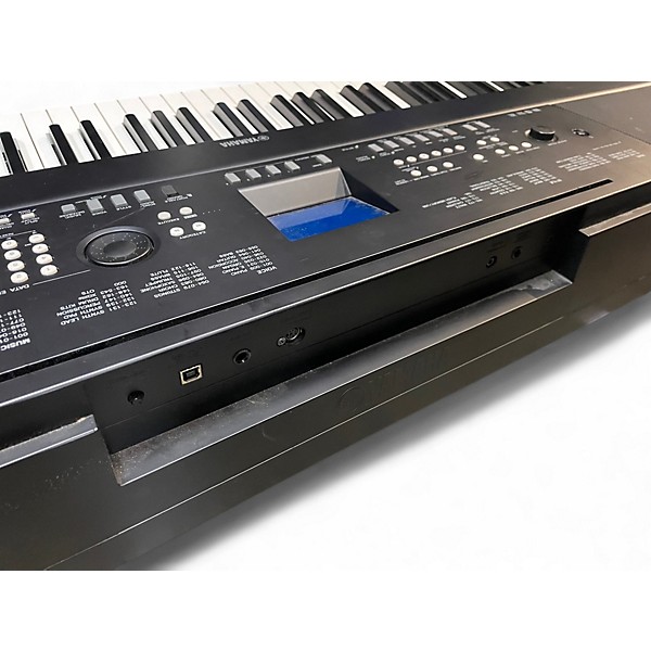 Used Yamaha DGX650 88 Key Portable Keyboard