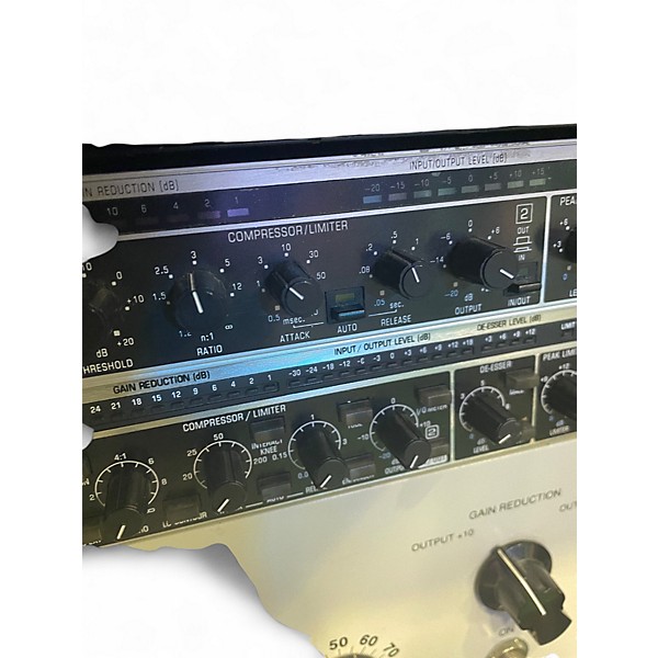 Used Behringer MDX2000 Compressor