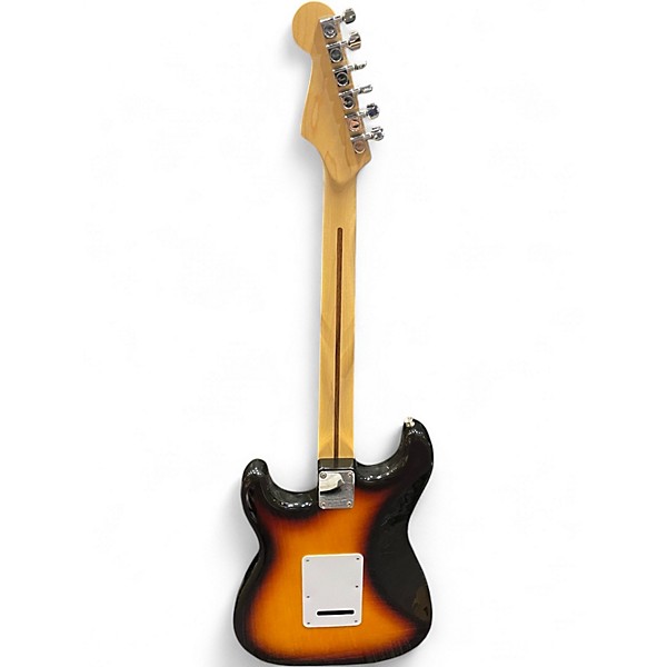 Used 2000 Fender Player Stratocaster 2 Tone Sunburst Solid Body Electric Guitar