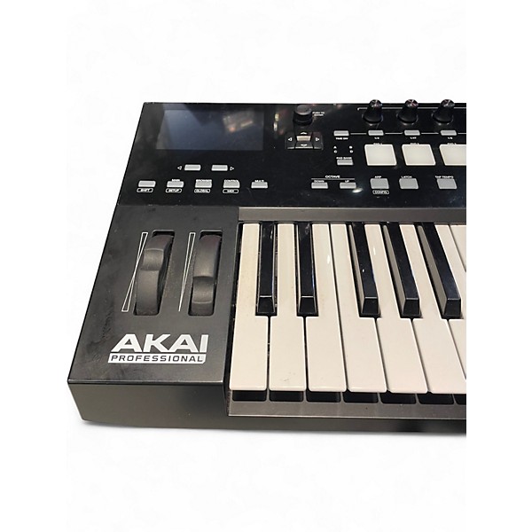 Used Akai Professional Advance 25 MIDI Controller