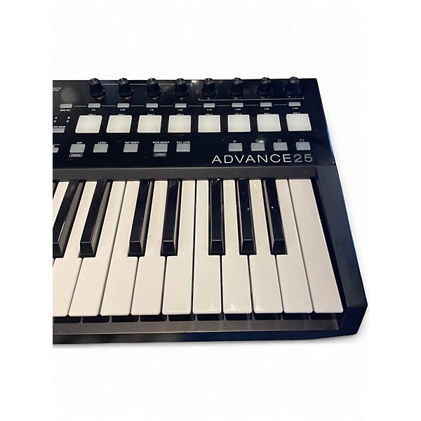 Used Akai Professional Advance 25 MIDI Controller