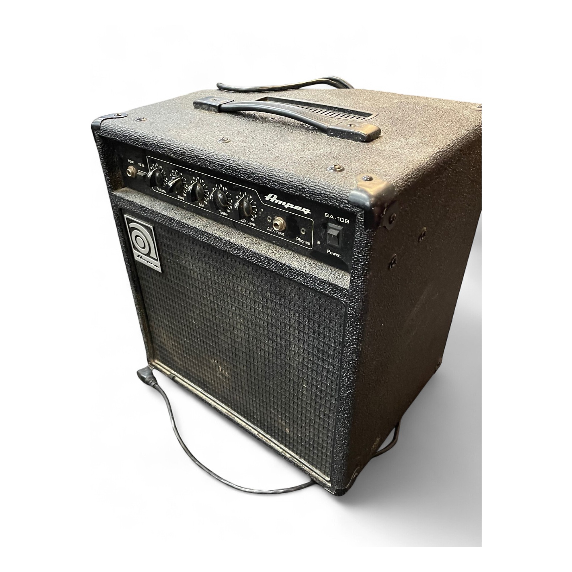 Used Ampeg BA108V2 25W 1x8 Bass Combo Amp | Guitar Center