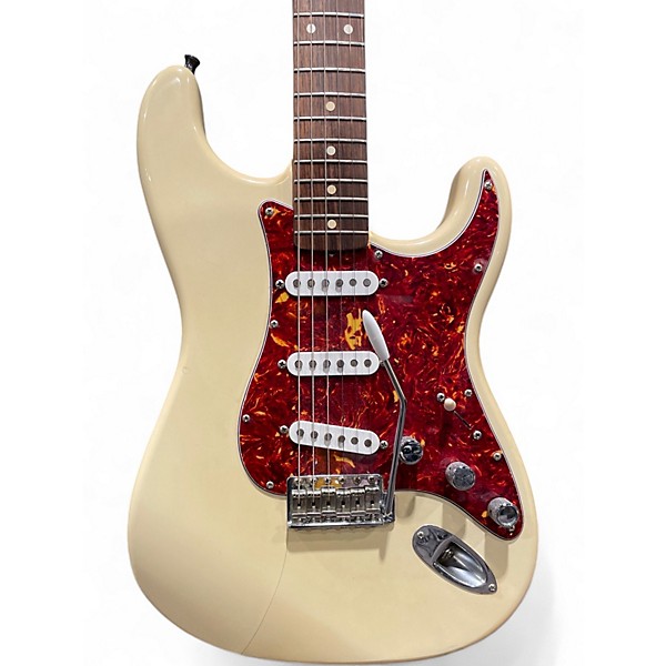 Used Fender Classic Series '60s Stratocaster Olympic White Solid Body Electric Guitar