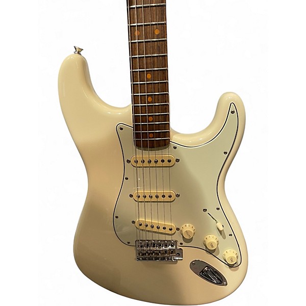 Used 2023 Fender American Vintage II 1961 Stratocaster Olympic White Solid Body Electric Guitar