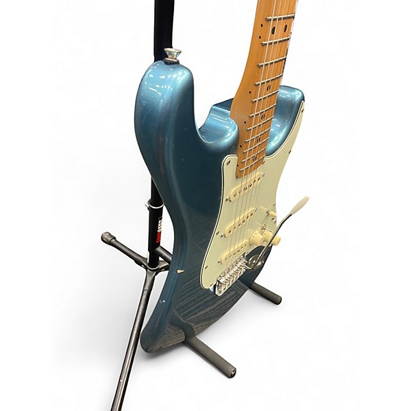 Used Fender Stratocaster Deluxe Ice Blue Metallic Solid Body Electric Guitar