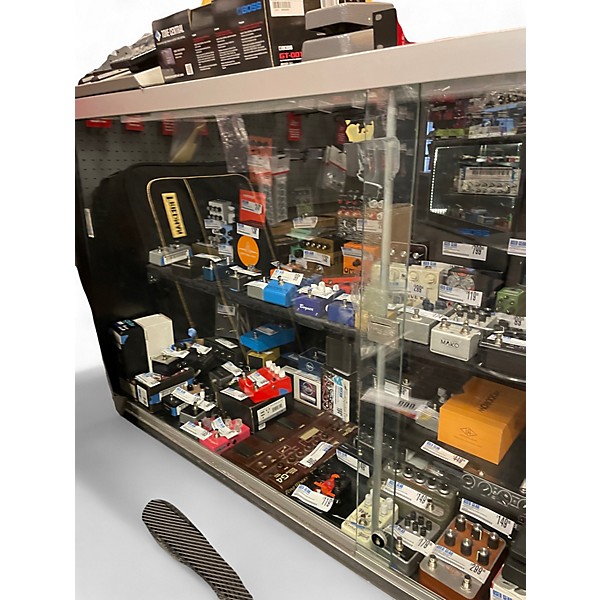 Used Voodoo Lab Pedal Power 2+ Power Supply