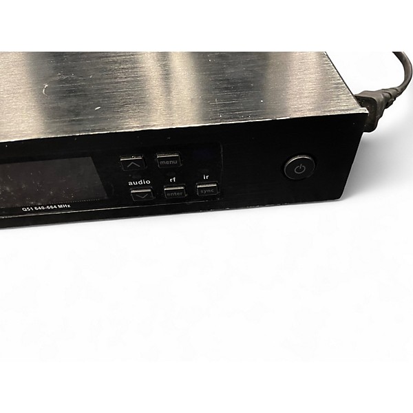 Used Shure QLXD4/QLXD2 KSM8 Handheld Wireless System