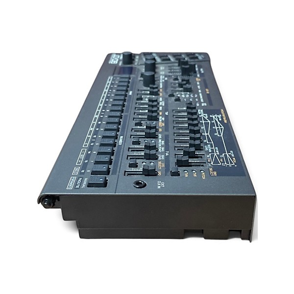 Used Roland JD-08 Synthesizer