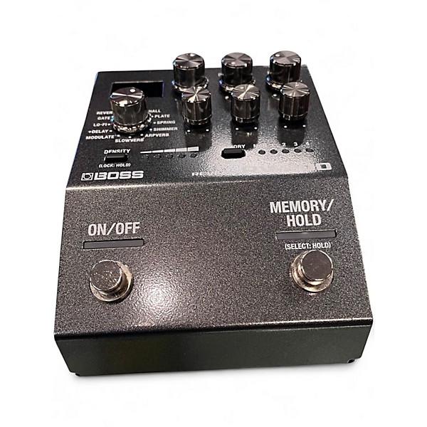 Used BOSS RV200 Effect Pedal