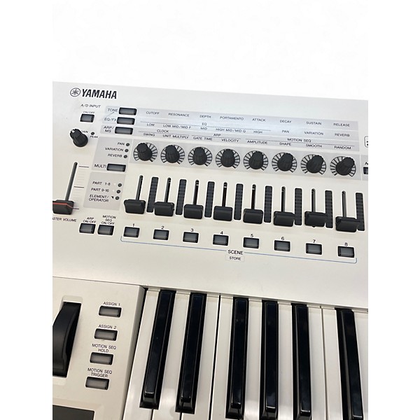 Used Yamaha Montage 61 Key White Keyboard Workstation