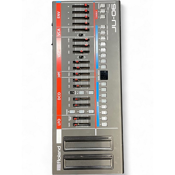 Used Roland JU06 Synthesizer