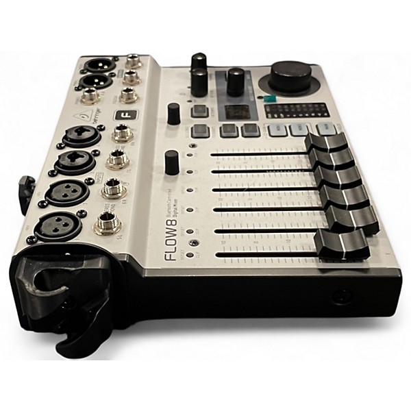 Used Behringer Flow8 Audio Interface