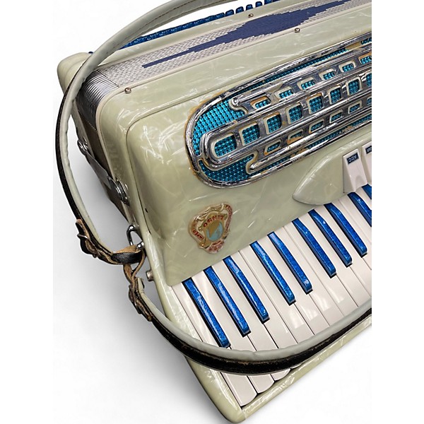 Used Lindo C10 Accordion