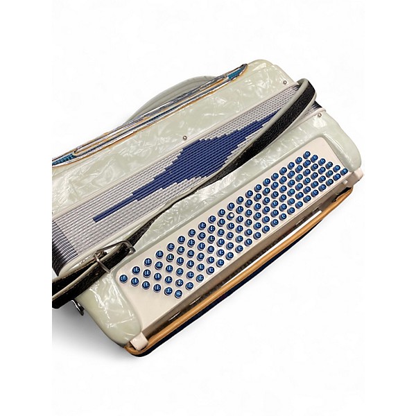 Used Lindo C10 Accordion