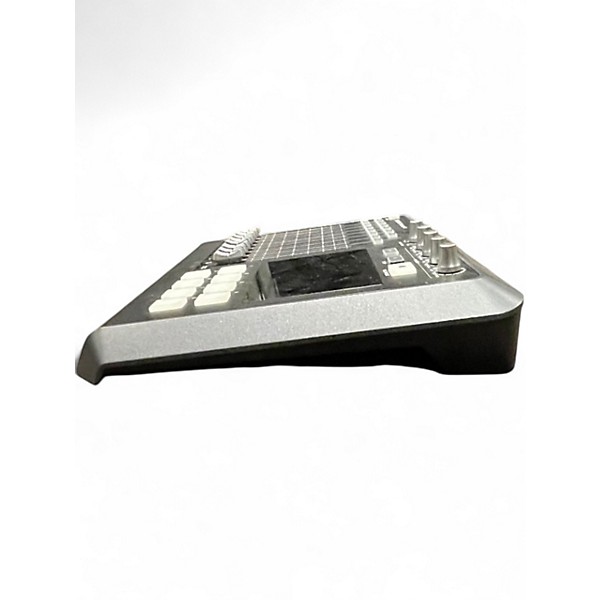 Used TASCAM MIXCAST 4 Audio Interface