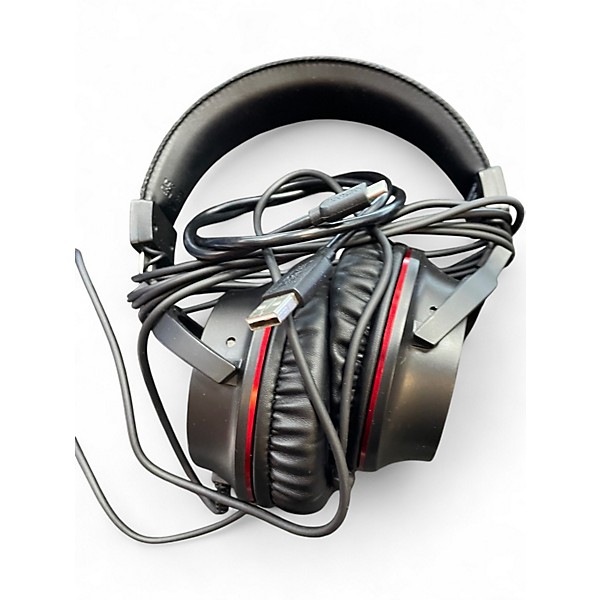 Used Focusrite Scarlett 2i2 Studio Pack