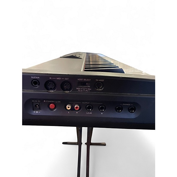 Used Yamaha P-90 Digital Piano