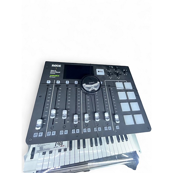 Used RODE RODECASTER PRO Audio Interface