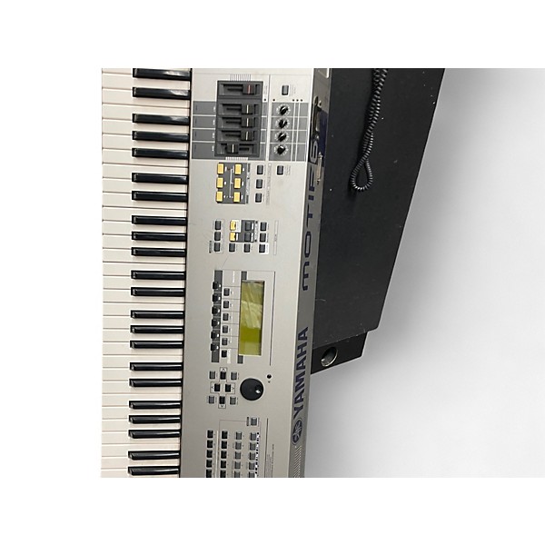 Used Yamaha Motif 6 61 Key Keyboard Workstation | Guitar Center