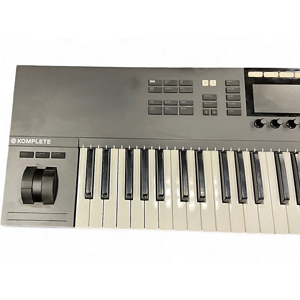Used Native Instruments Komplete Kontrol S61 MK2 MIDI Controller