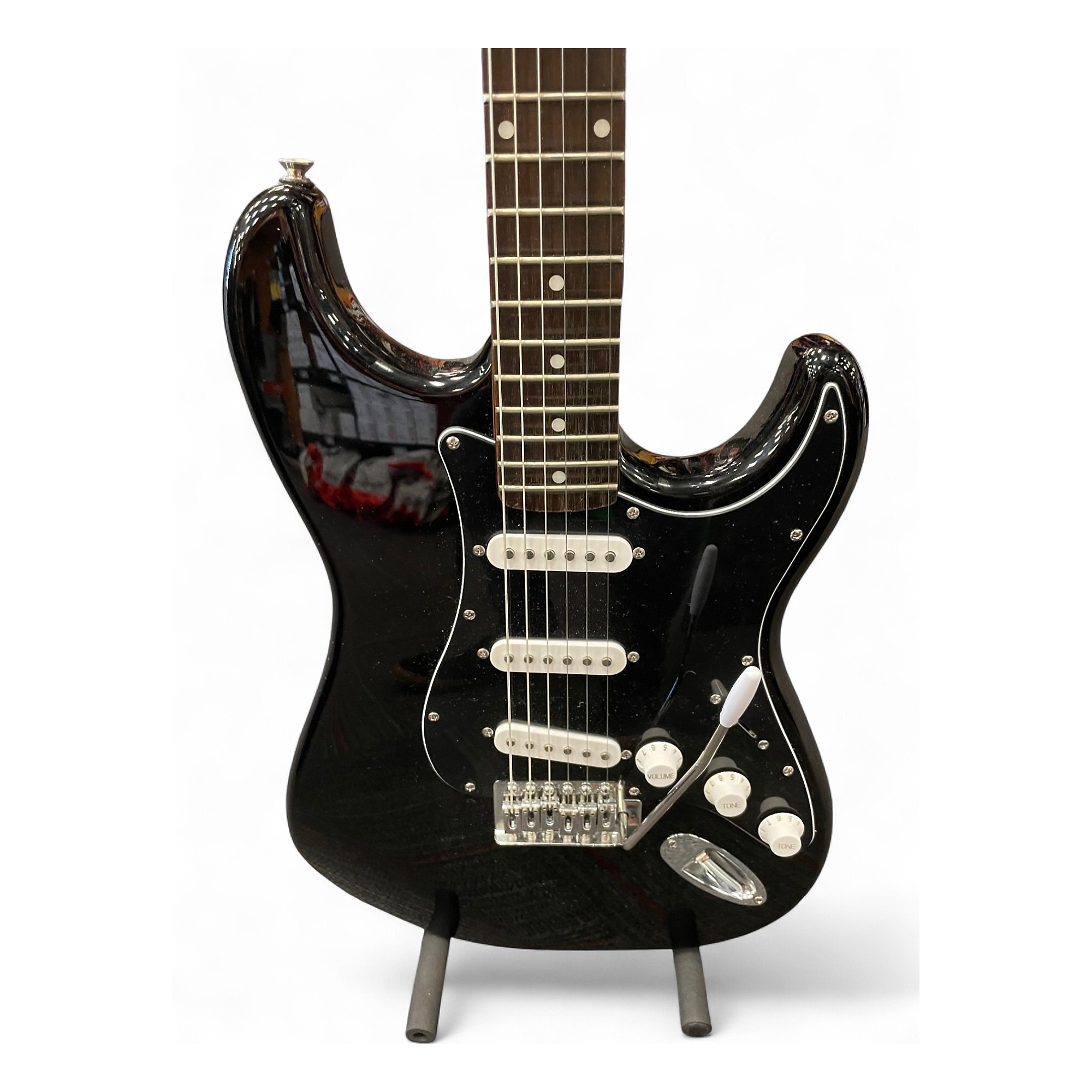【美品】Squier BULLET STRATOCASTER BLK Squier Bullet Stratocaster HSS Hardtail Limited-Edition