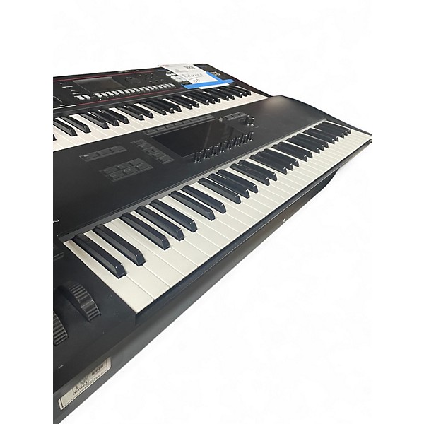 Used Native Instruments kontrol s61 mk3