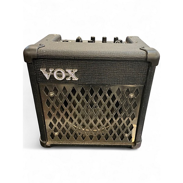 Used VOX DA5 Battery Powered Amp