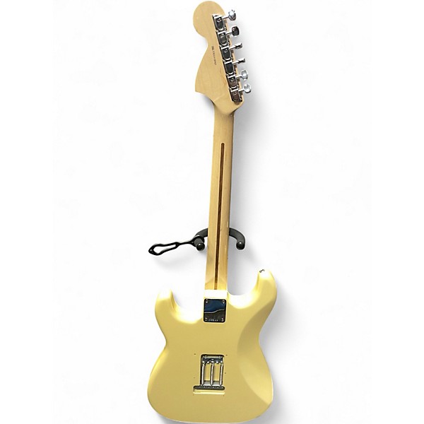 Used Fender YNGWIE MALMSTEEN STRATOCASTER RW Cream Solid Body Electric Guitar