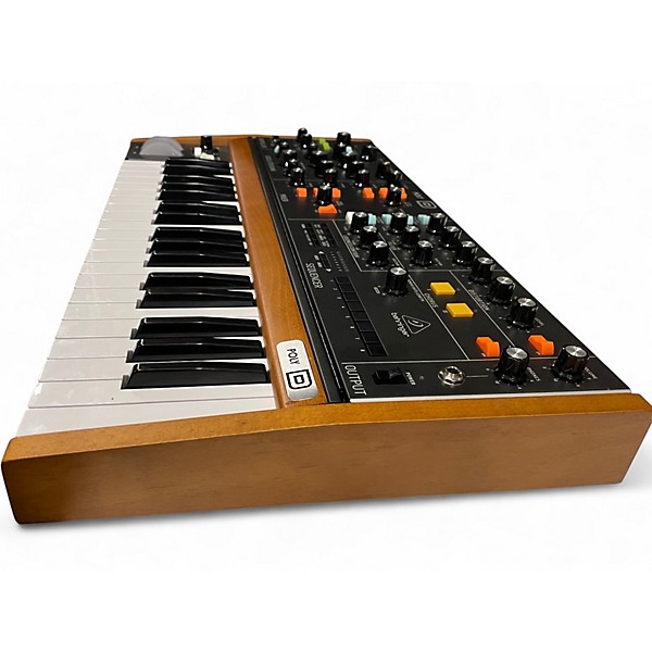 Used Akai Professional MPC Live 2 Production Controller