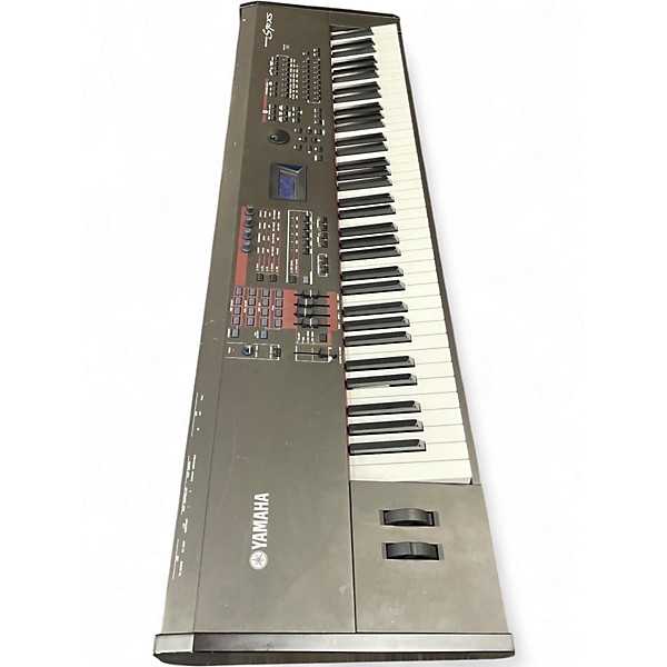 Used Yamaha S70XS 76 Key Synthesizer