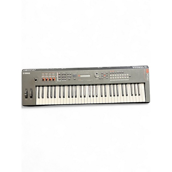 Used Yamaha MX61 61 Key Keyboard Workstation