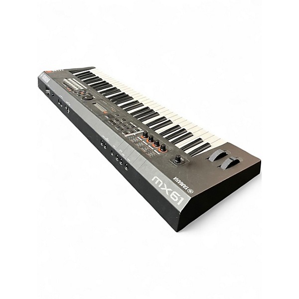 Used Yamaha MX61 61 Key Keyboard Workstation