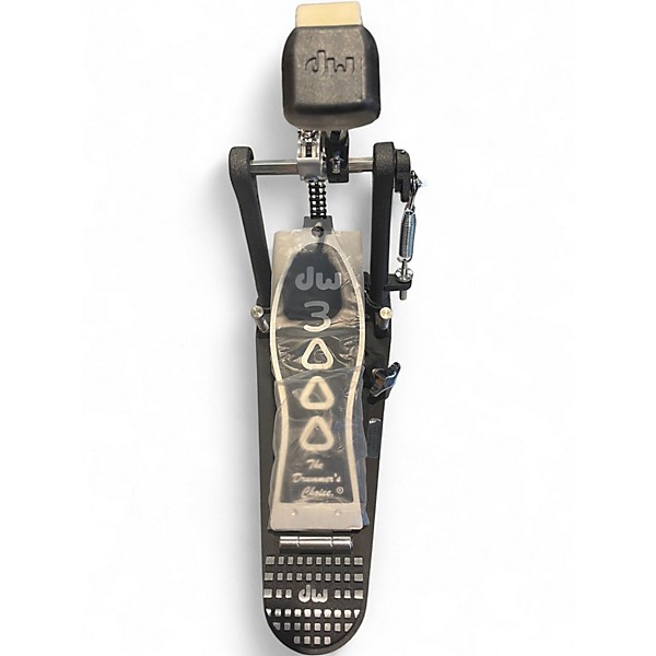 Used DW 3000 Series Single Single Bass Drum Pedal