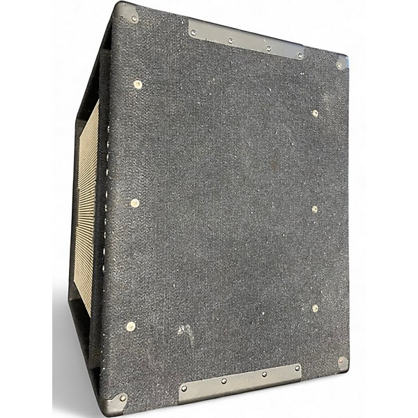 Used Roland DB900 Bass Combo Amp