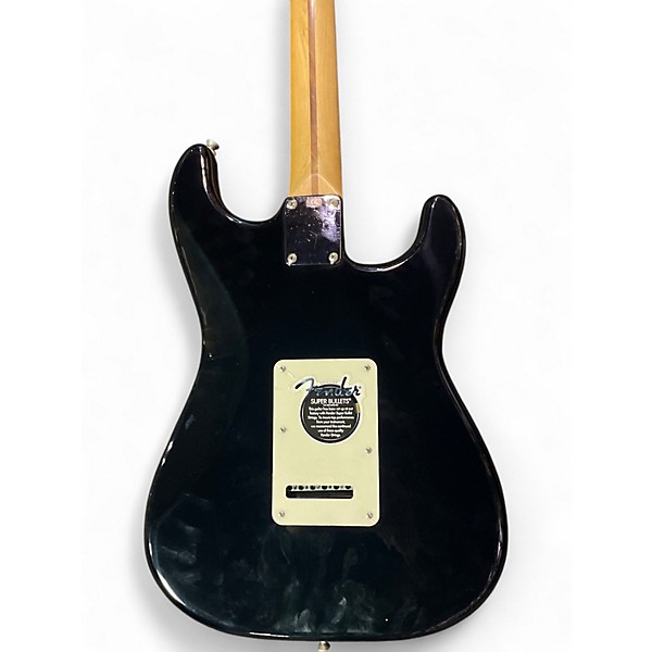 Used 2005 Fender MIM STRAT BLACK Solid Body Electric Guitar