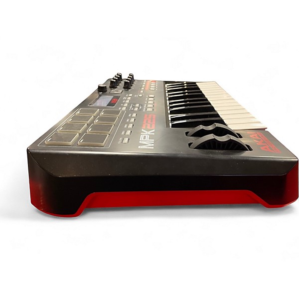 Used Akai Professional MPK225 25-Key MIDI Controller