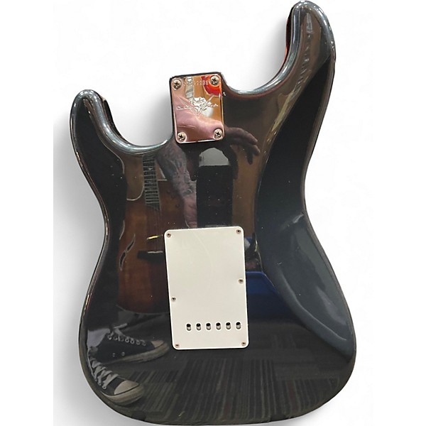 Used Fender Custom Shop Artist Series Eric Clapton Stratocaster Mercedes Blue Solid Body Electric Guitar