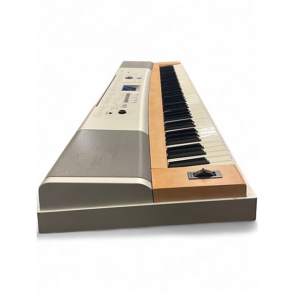 Used Yamaha YPG625 Keyboard Workstation
