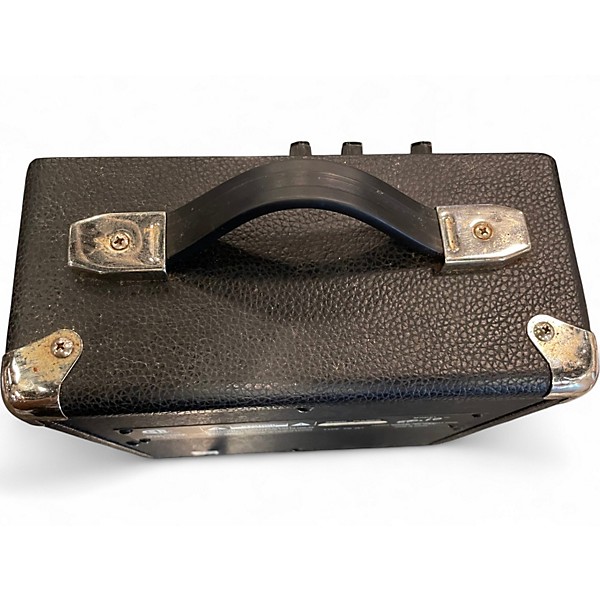 Used Squeir sp.10 Battery Powered Amp