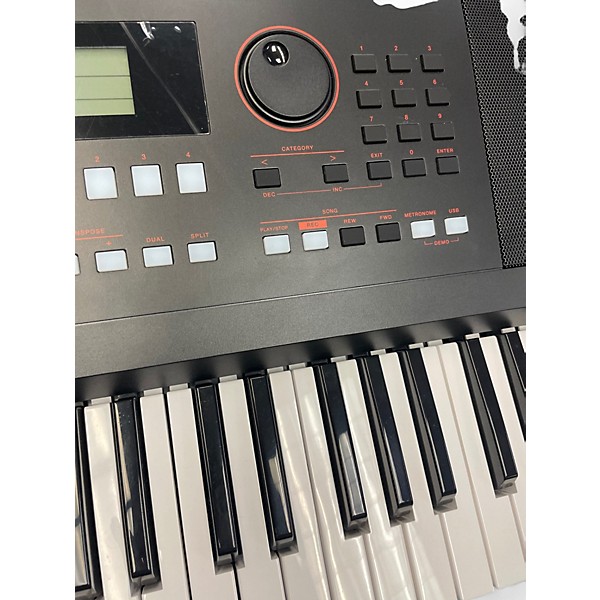 Used Roland e x50 Arranger Keyboard